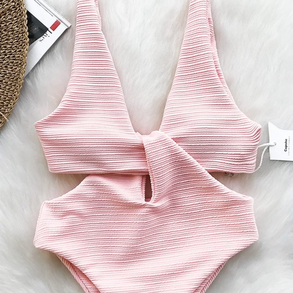 Pink Cupshe one piece swimsuit